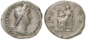 Sabina (moglie di Adriano) Denario - Busto a d. - R/ Vesta seduta a s. - RIC 410 AG (g 3,22)
BB+