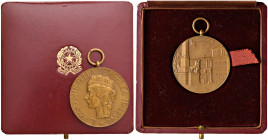 REPUBBLICA ITALIANA (1946-) Medaglia - Opus: Giannone - AE (g 19,75 - Ø 35 mm) In astuccio con lo stemma della Repubblica, probabilmente medaglia molt...