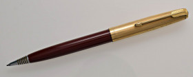 PARKER Portamine - Corpo bordeaux e cappuccio placato in oro giallo 12kt.