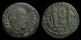 Contemporary imitation of Constantine I ‘The Great’ (307-337), AE 3, copying Siscia issue of c. 320. 3.14g, 18mm.
Obv: Pseudo-legend; helmeted and cui...