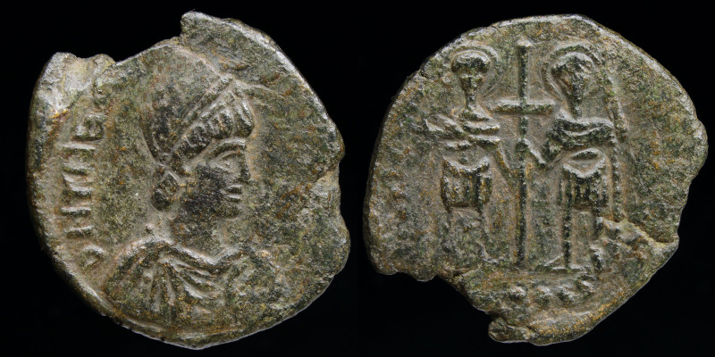 Theodosius II (402-450) AE Maiorina. Cherson, 4.15g, 23mm. 
Obv: D N THEODOSIVS ...
