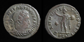 Constantine I, ‘The Great’ (307-337), AE follis. London, 3.27g, 20mm.
Obv: IMP CONSTANTINVS PF AVG, laureate, draped, and cuirassed bust r.
Rev: Sol, ...