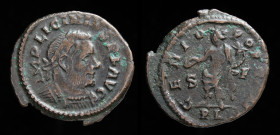 Licinius I (308-324 AE Follis, issued 314. London, 3.04g, 21mm.
Obv: IMP LICINIVS P F AVG, laureate and cuirassed bust right
Rev: GENIO POP ROM, Geniu...