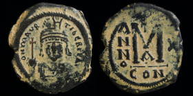 Maurice Tiberius (582-602) AE follis, dated RY 10 (592/3). Constantinople, 11.79g, 31mm.
Obv: δ N MAVRICI TIЬЄRI P P AV. Helmeted and cuirassed bust f...