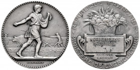France. Medal. Ag. 36,26 g. Agricultural Association. 41mm. XF. Est...60,00. 


 SPANISH DESCRIPTION: Francia. Medalla. Ag. 36,26 g. Asociación Agr...