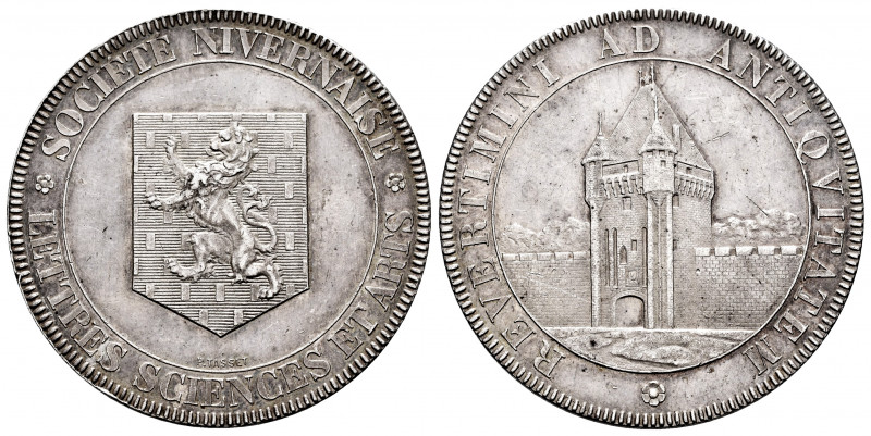 France. Medal. Anv.: SOCIÉTÉ NIVERNAISE - LETTRES SCIENCES ET ARTS. Rev.: REVERT...