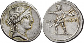 Octavian, 32 – 27 BC. Denarius, Brundisium and Roma (?) circa 32-29 BC, AR 4.02 g. Diademed bust of Venus r., wearing necklace. Rev. CAESAR – DIVI F O...