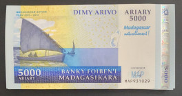 Madagascar, 5.000 Ariary, 2008, UNC, p94, (Total 72 consecutive banknotes)
UNC
Estimate: $30-60