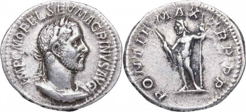 (217-218) d.C.. Macrino. Roma. Denario. RIC 2b.. Ag. 2,57 g.  IMP C M OPEL SEV M...