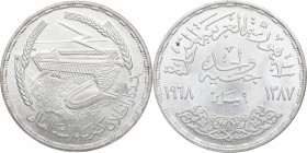 1968. Egipto. 1 Libra. Ag. 25,09 g. SC. Est.30.