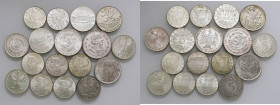 Estero - Lotto composto da 17 monete - 181,00 grammi circa.
Come da foto.