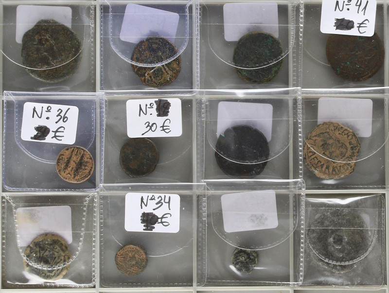 Celtiberian Coins
Lote 12 cobres. AE. Restos final de colección. Incluye Ases, ...