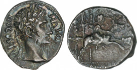 Roman Coins
Empire
Denario. Acuñada el 8 a.C. AUGUSTO. LUGDUNUM (Lyon). Anv.: AVGVSTVS DIVI. F. Cabeza laureada de Augusto a derecha. Rev.: (C. CAES...