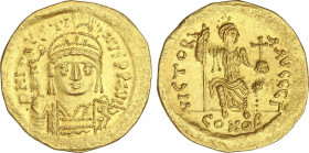 Byzantine Coins
Sólido. (565-578 d.C.). JUSTINO II. CONSTANTINOPLA. Anv.: D. N. IVSTINVS P. P. AVI. Busto de frente con casco, sosteniendo globo con ...
