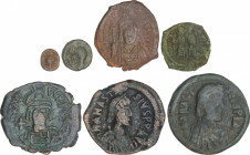 Byzantine Coins
Lote 7 cobres. AE. Contiene follis de Heraclio, pentanummium de Anastasio I, nummus de Justiniano I, follis Mauricio Tiberio, 1/2 fol...