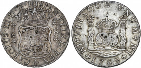 Spanish Monarchy
Charles III
8 Reales. 1769. LIMA. J.M. 26,79 grs. Columnario. Punto sobre el primer monograma de ceca. Coronas reales sobre columna...