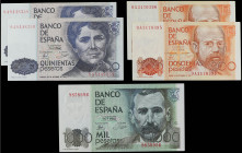 Spanish Banknotes
Juan Carlos I
Lote 5 billetes 200 (2), 500 (2) y 1.000 Pesetas. Rosalia de Castro Serie sustitutiva 9A, pareja correlativa, Clarín...
