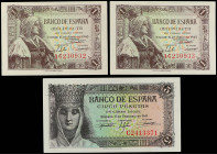 Banknotes Lots and Collections
Lote 3 billetes 1 (2) y 5 Pesetas. 1943 y 1945. 1 Peseta Isabel La Católica Serie A. Pareja correlativa y 5 Pesetas Is...