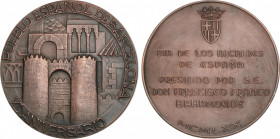 Spanish Medals
Medalla. 1970. Anv.: XL ANIVERSARIO PUEBLO ESPAÑOL DE BARCELONA. Rev.: DIA DE LOS ALCALDES / DE ESPÀÑA / PRESIDIDA POR S.E. / DON FRAN...