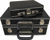 Documents and Miscellaneous
Lote 3 maletines con bandejas para archivar monedas. Ø 350x230 y 230x190 mm. Bandejas para diferentes tipos y tamaños. A ...
