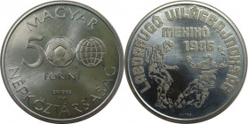 Europäische Münzen und Medaillen, Ungarn / Hungary. Fußball WM 1986 in Mexiko - Spielszene. 500 Forint 1986, Silber. 0.58 OZ. KM 656. Stempelglanz