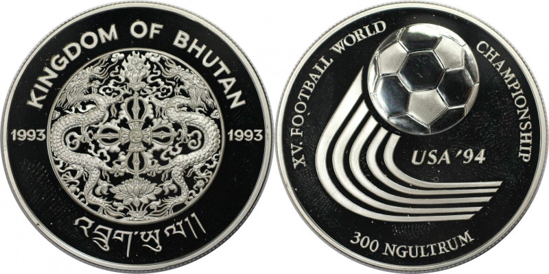 Weltmünzen und Medaillen, Bhutan. Ball mit Schweif. 300 Ngultrums 1993. 31,32 g....