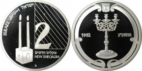 Weltmünzen und Medaillen, Israel. Judaic - Sabbat-Leuchter. 2 New Sheqalim 1992. 28,80 g. 0.925 Silber. 0.86 OZ. KM 239. Polierte Platte