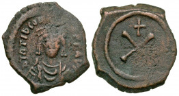 Tiberius II Constantine. 578-582. AE decanummium (23.4 mm, 4.02 g, 7 h). Constantinople mint, struck 579-582. Dm TIb CONSTAN P P AV, crowned, draped, ...