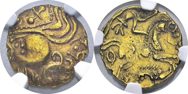 Gaule - Aulerques - Eburovices 
 Hémistatère d’or au sanglier (IIe-Ier siècle)...