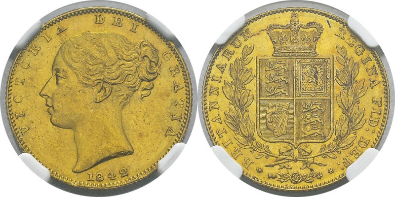 Angleterre 
 Victoria (1837-1901) 
 1 souverain or - 1842
 Rare dans cette qu...