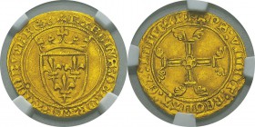 France
 Charles VII (1422-1461)
 1/2 écu d’or à la couronne - 2ème émission (12 août 1445) - Point 18ème Paris.
 Léger nettoyage - Très rare.
 Sup...