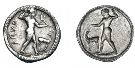 GRECIA ANTIGUA. BRUTTIUM. Caulonia. Estátera (525-500 a.C.). A/ Apolo avanzando a der. con rama y pequeño Daimón corriendo por su brazo; a der. cierva...