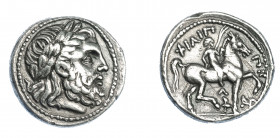 GRECIA ANTIGUA. MACEDONIA. Filipo II. Anfípolis. Tetradracma (323-316 a.C.). A/ Cabeza laureada de Zeus a der. R/ El rey cabalgando a der., entre las ...