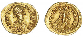 REINO VISIGODO. Acuñaciones pseudo-imperiales. Época de Amalarico a Atanagildo. A nombre de Justiniano. Tremissis. AU 1,46 g. 15,6 mm. Tomasini-grupo ...