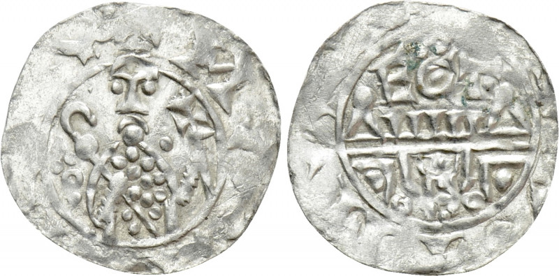 NETHERLANDS. Utrecht. Wilhelm de Ponte (1054-1076). Denar. 

Obv: Wilhelm stan...