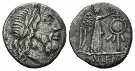 GENS CORNELIA. Quinario. (Ar. 1,68g/14mm). 88 a.C. Roma. (RIC 345/2). Anv: Cabeza laureada de Júpiter a derecha. Rev: Victoria estante coronando escud...