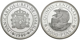 JUAN CARLOS I (1975-2014). 5000 Pesetas. (Ar. 54,00g/40mm). Serie I. Quinto Centenario. 1989. FNMT. PROOF. Tirada de 150 mil unidades. Incluye estuche...