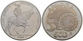 JUAN CARLOS I (1975-2014). 5 Ecu. (Ar. 33,62g/42mm). Carlos V. 1989. FNMT. Flor de cuño. 250.000 acuñaciones. Incluye estuche oficial y certificado de...