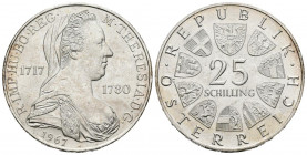 AUSTRIA. 25 Shilling (Ar. 13,00g/25mm). 1977. 250º Aniversario del Nacimiento de María Teresa. (Km#2901). EBC+.