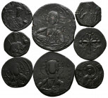 IMPERIO BIZANTINO. Lote compuesto por 8 monedas de bronce de distintos módulos y calidades. A EXAMINAR.