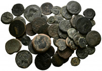HISPANIA ANTIGUA. Conjunto compuesto por 67 monedas de cobres de módulos diversos (Ases, semis, cuadrantes, sextantes…) y cecas varias entre las que d...
