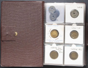 ESPAÑA. Colección formada por más de 250 monedas, principalmente del Estado Español, con variantes y errores de acuñación: reversos girados, cospeles ...