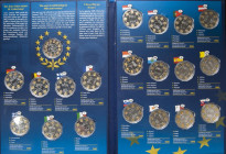 MONEDAS EXTRANJERAS. Conjunto de 2 álbumes de 15 y 20 monedas cada uno, respectivamente, emitidos en conmemoración del 10 aniversario de la creación d...
