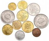 MONEDAS EXTRANJERAS. Conjunto de 11 monedas del periodo colonial portugués de Macao. Diferentes módulos, materiales y estados de conservación. A EXAMI...