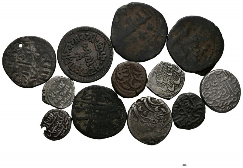MONEDAS EXTRANJERAS. Lote compuesto por 12 monedas de bronce y plata de distinit...