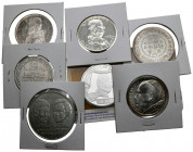MONEDAS EXTRANJERAS. Interesante conjunto formado por 7 monedas de plata acuñadas en el siglo XX, de diferentes países y módulos. Alto grado de conser...
