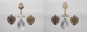 Gruppo di quattro medagliette votive di cui tre con la Vergine - materiali vari

n.a.

Note: Worldwide shipping