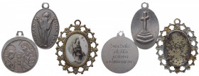 Gruppo di tre medagliette votive; ricordo della comunione, Madonna di Medjugorje e la Beata Vergine - materiali vari 

n.a.

Note: Worldwide shipp...