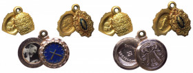 Gruppo di tre medagliette votive, di cui una di Padre Pio e una Medaglia Miracolosa - metalli vari

n.a.

Note: Worldwide shipping