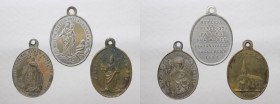 Gruppo di tre medagliette votive con San Arnoldo, Nostra Signora della Guardia e Vergine del Miracolo - metalli vari

n.a.

Note: Worldwide shippi...